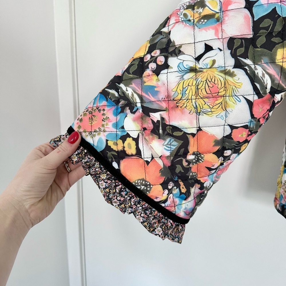 Quilt Floral Jacket with Fleece Lining - Picture 4 of 7